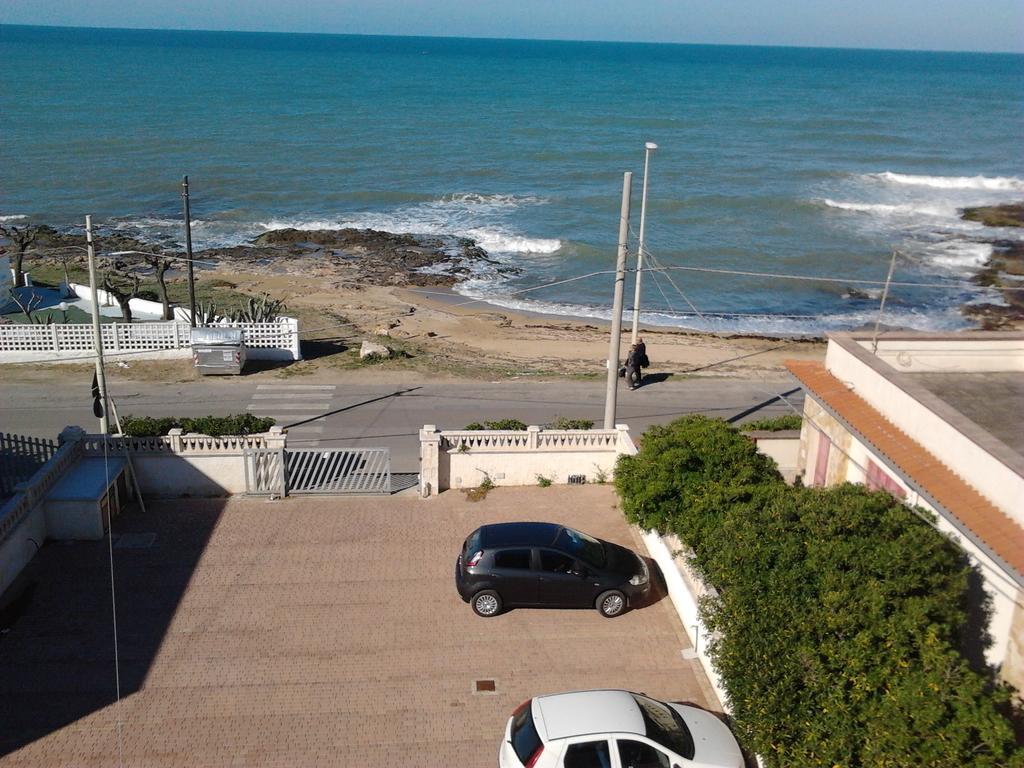 Appartamenti Costa Dei Trulli Torre Canne Exterior foto